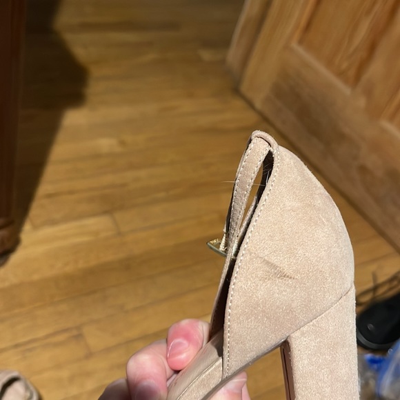 Tan heels - Picture 10 of 10
